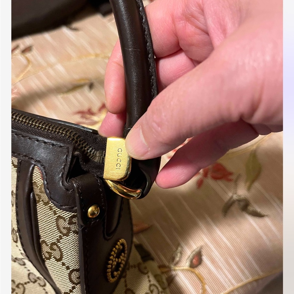 Authentic Gucci Monogram Purse - Picture 4 of 11